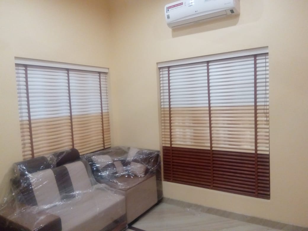 CENTURY BED & CURTAIN