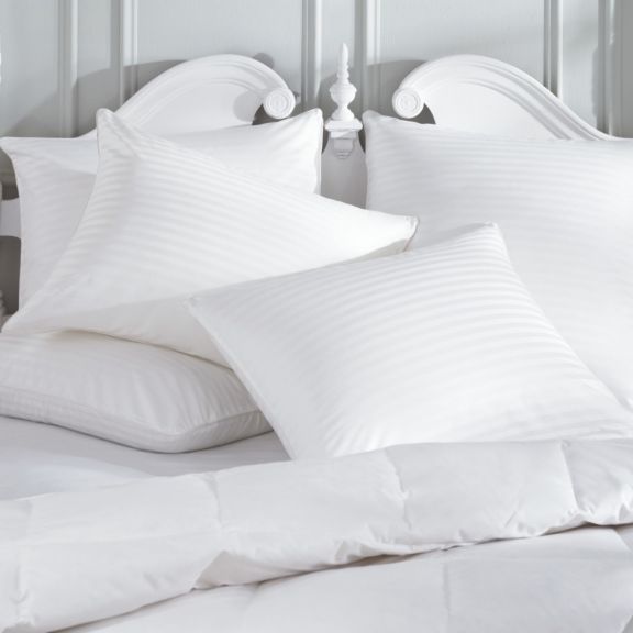CENTURY BED & CURTAIN